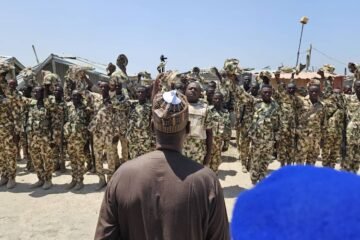 Insecurity: Zulum Engages Soldiers, Returnees In Malam-Fatori