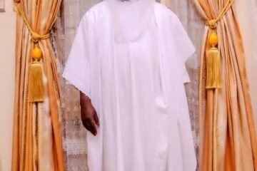 You’re A Committed, Patriotic Leader -Makinde Lauds Aare Musulumi