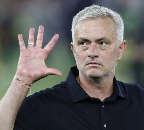 Champions League Qualifiers: Mourinho Teaches van Persie 5-star Lesson