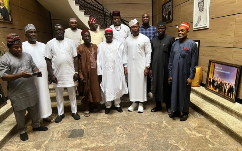 Ultimate Comander Joins Atiku Abubakar, Rabiu Kwankwaso, Other Leaders in a Condolence Visit to Tein Jack-Rich