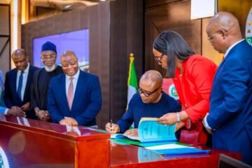 Mbah Signs N1.62Trn 2026 Enugu Budget into Law