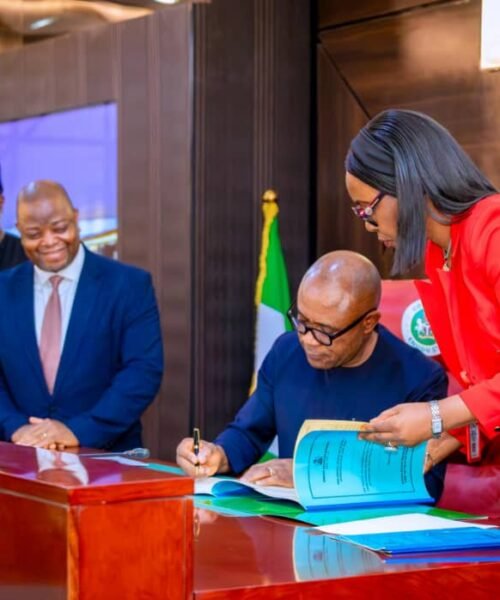 Mbah Signs N1.62Trn 2026 Enugu Budget into Law