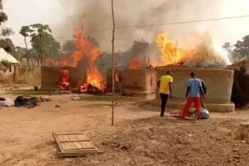 Tears In SGF Akume’s Benue Community As Mysterious Fire Guts Homes, Renders Hundreds Homeless