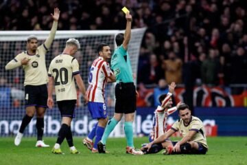 Ademola Lookman Helps Atlético Madrid Hit Barca For Four, Brentford Shoves Man City On Arsenal’s Heels