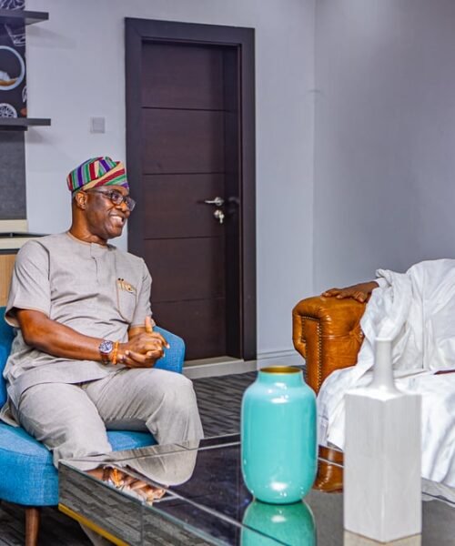 2027: Makinde, Kwankwaso hold closed-door meeting in Ibadan