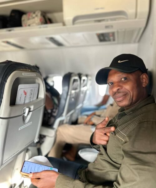 Talented Journalist, Nnah Douglas, Decorated With Wazobia FM Maiden Newsroom Staff Of The Month Award