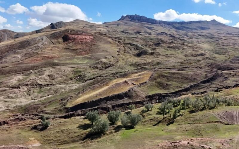 Noah’s Ark Mystery Deepens As Researcher Claims Close To Finding It In Turkey