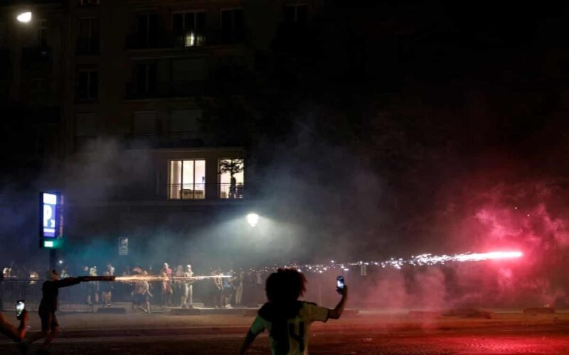 Champions League Victory: Violence In Paris, Vehicles Damaged, 130 Nabbed As PSG Supporters Fight Police After Team’s Triumph