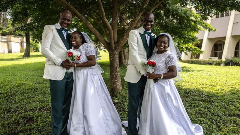 Twins Marry Twins In Joyous Ibadan Joint Wedding