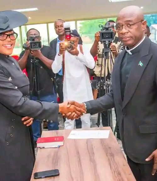 Alia Swears In New High Court Judge
