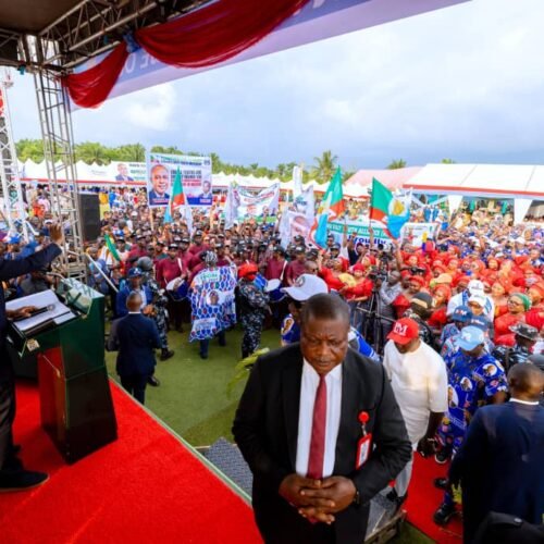 Rejoicing As Mbah’s Kinsmen Treat Gov to Grand Reception, Hail Achievements