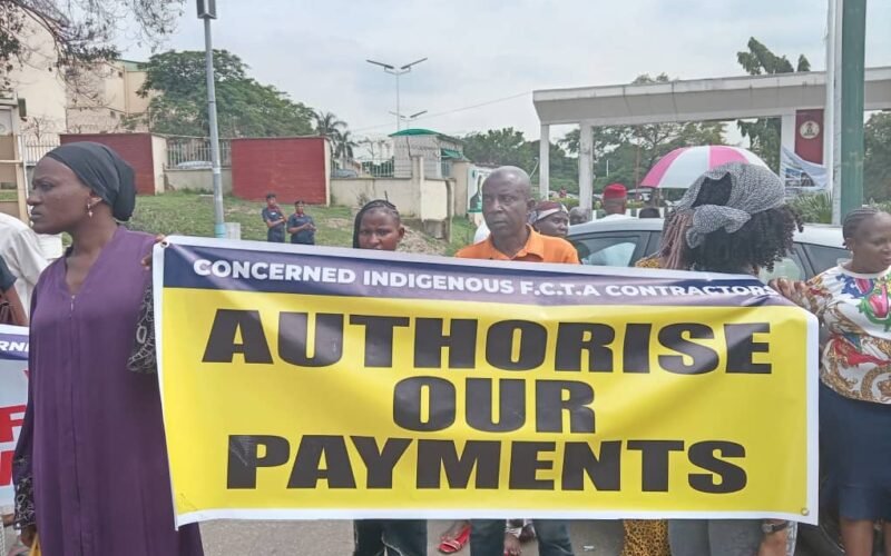 EXCLUSIVE! Alleged N5.2b Debt: Tension, Drama As Wike Stops Convoy To Confront Protesting FCT Contractors (READ BLOW BY BLOW ACCOUNT OF WHAT HAPPENED)