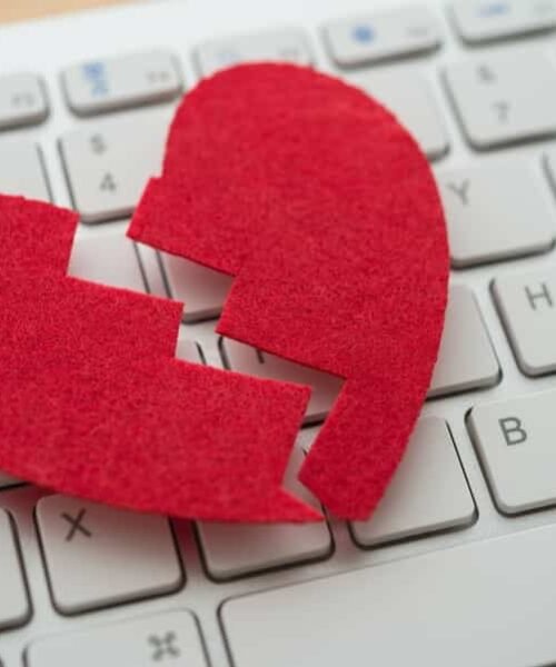 Witness Tells Court How Alleged Romance Scammer Defrauded Woman of $41,000