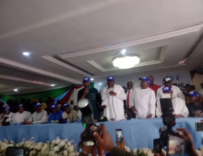 2027: APC Unveils Alli As Oyo Governorship Standard-bearer, Names Adedeji Running Mate