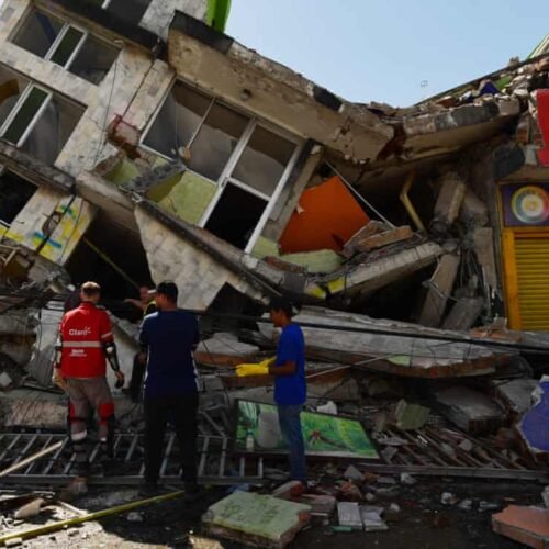 At Least 100 Perish In Colombia Earthquake, Shakira, About-A-Week-In-Office President Mourn