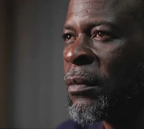 SORROWFUL: Nigerian Forced To Hurriedly Abandon Car Dealership, House, Twins, Wife In S’Africa To Return Home Broke