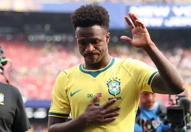 Why Can’t English Premier League Attract The World’s Best Players?