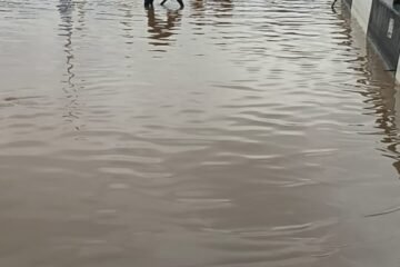FCTA’s DFMM Pushes Back Against Flooding, Undertakes Major Desilting In Federal Capital City, As Residents Rejoice‎