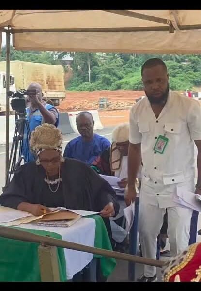 2027: Ideato Councils Lawmakers Endorse Uzodimma For Senate At Special Plenary Held On New Bridge Built By Gov