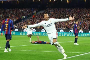 AFTER EL CLASICO 1-2 VICTORY: Mourinho Not Satisfied With Beating Barcelona, ‘We Want La Liga’