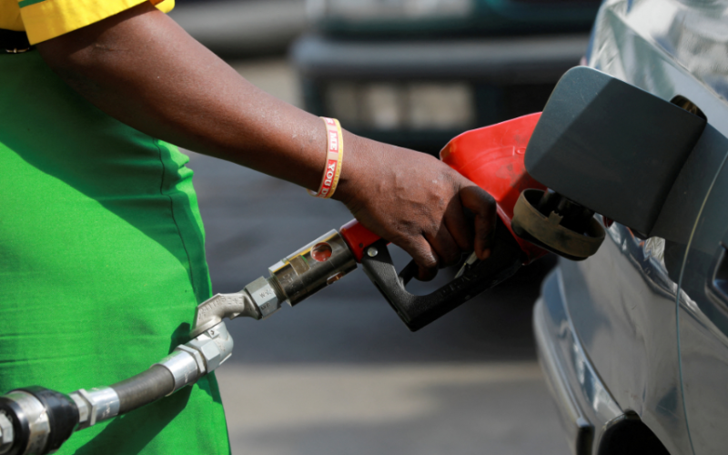 FG Bows To NLC Threat? Govt Fixes Petrol Price At N1,350/L, Offers Discount At NNPCL Stations