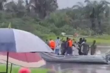 HUGE GRIEF: Military Aircraft Which Crashed In Igbokoda Today Sank Into Swamp -Local Resident Claims